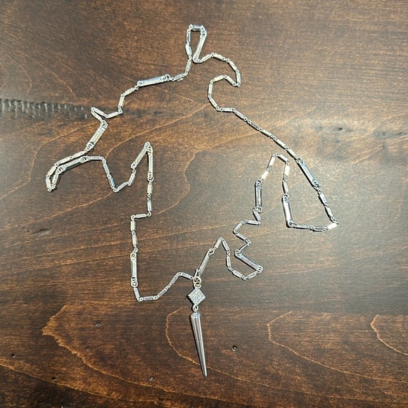 Silver necklace with spike pendant 16” drop, no clasp - Picture 1 of 4